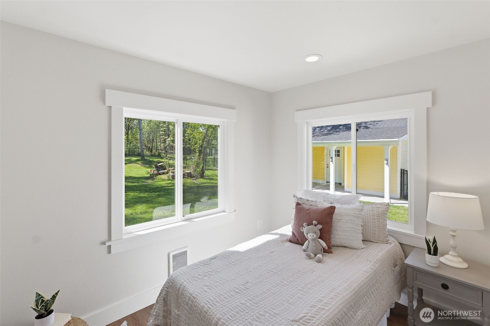 6941 Ne Libby Road Property Photo 16