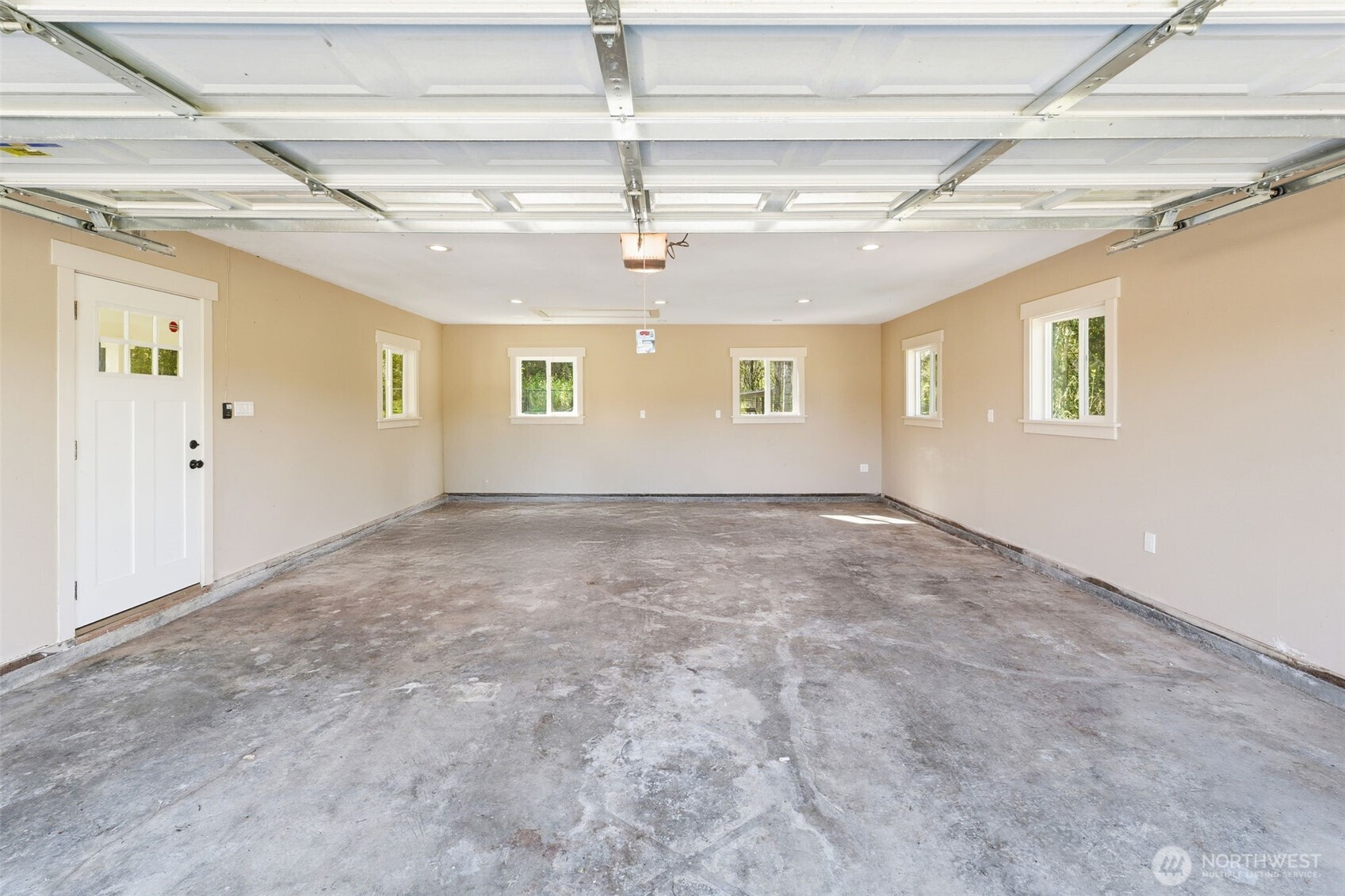 6941 Ne Libby Road Property Photo 25