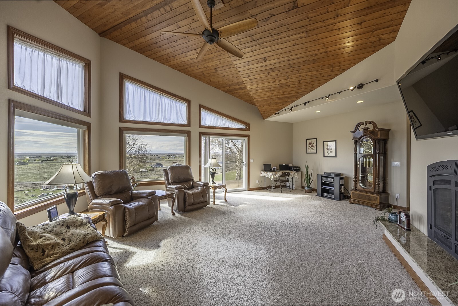 7618 Bouldercrest Road Property Photo 12