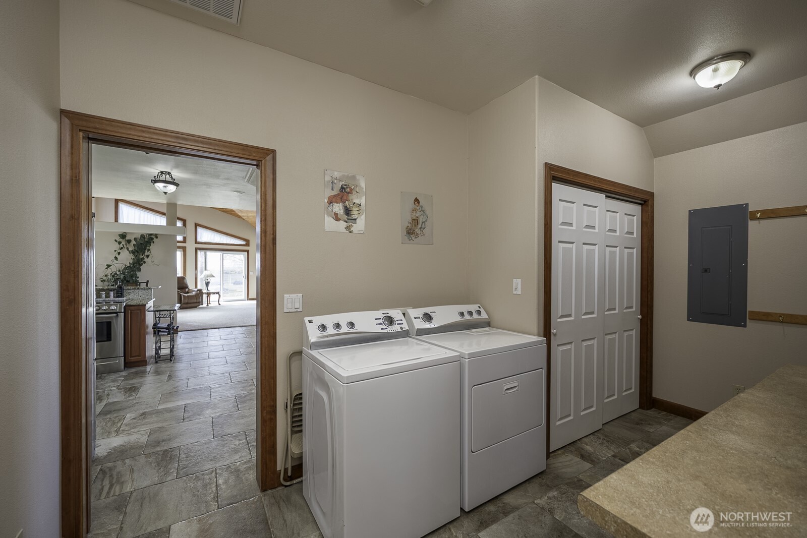 7618 Bouldercrest Road Property Photo 21