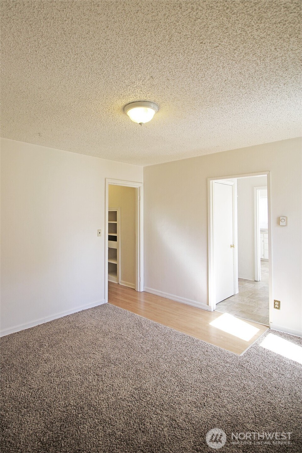 3119 Bridgeport Way Property Photo 10