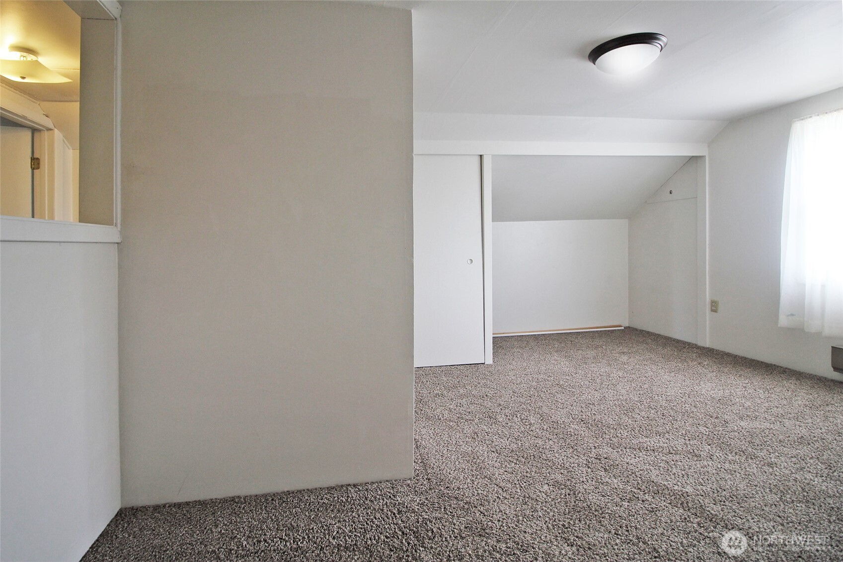 3119 Bridgeport Way Property Photo 16