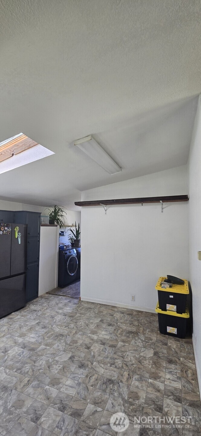 123 Barton Road Property Photo 20