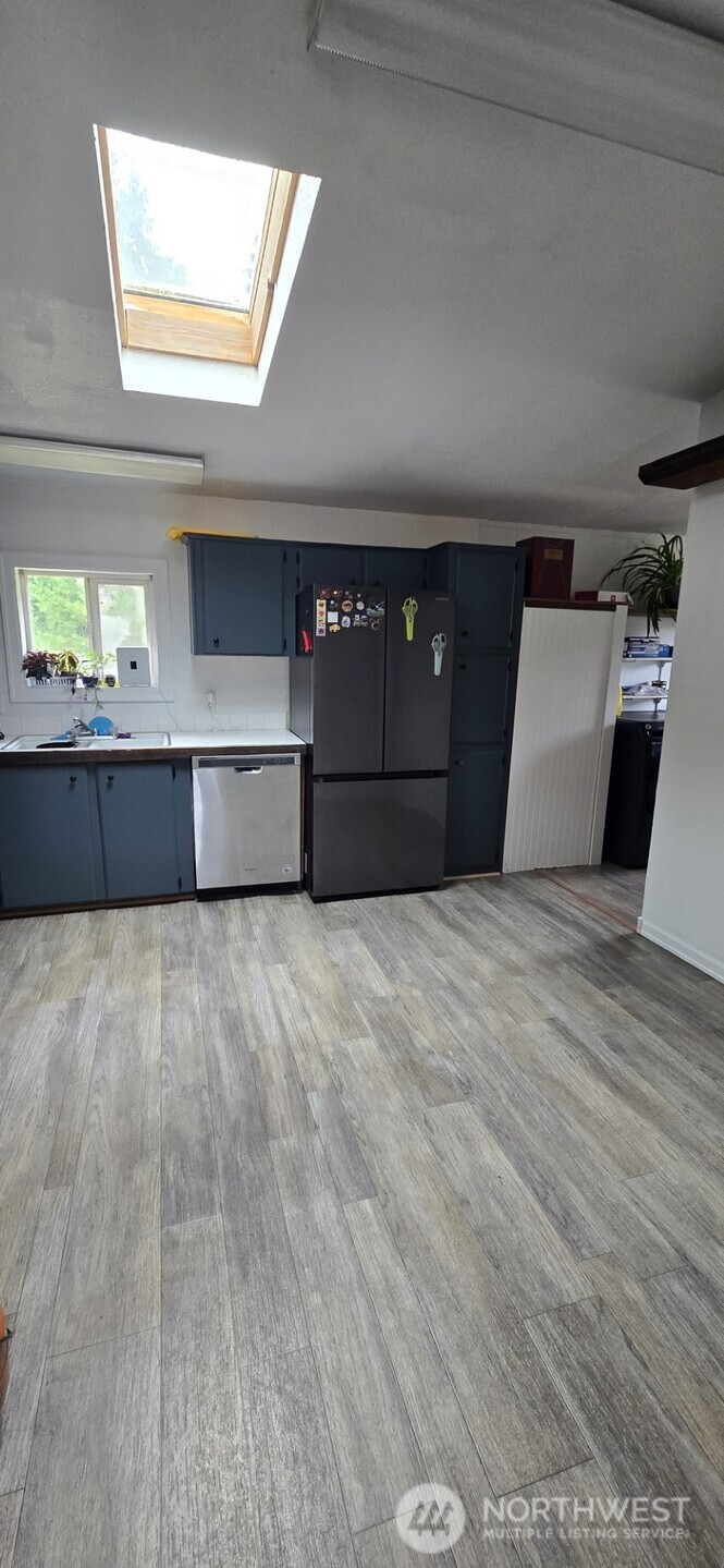 123 Barton Road Property Photo 22