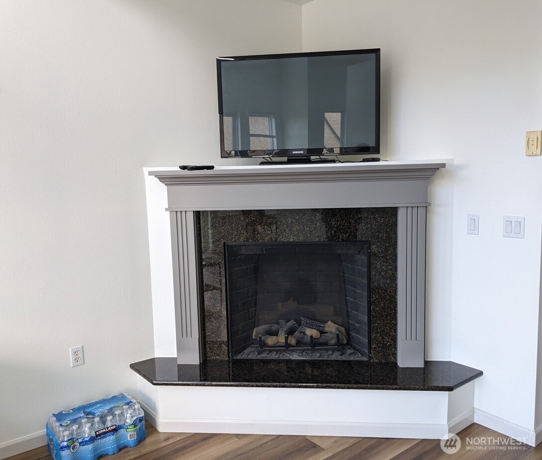 2424 S 41st Street B526 Property Photo 6