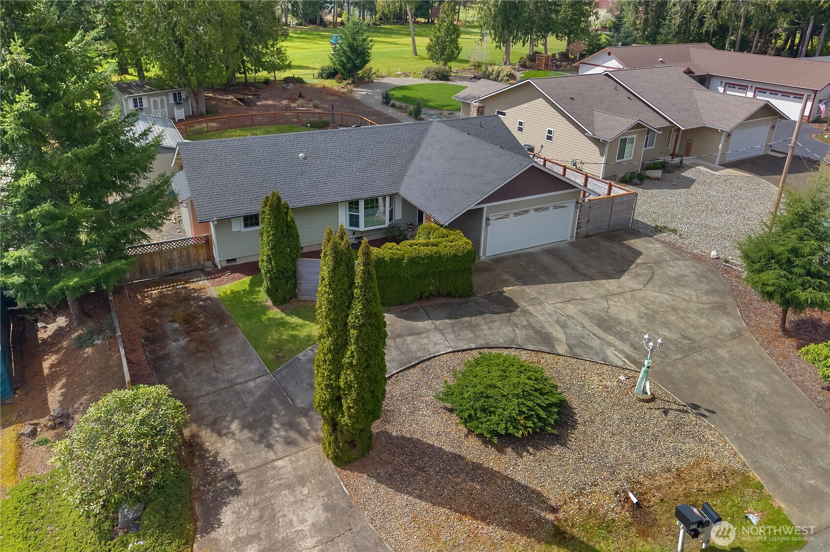 831 E Saint Andrews Drive Property Photo 1