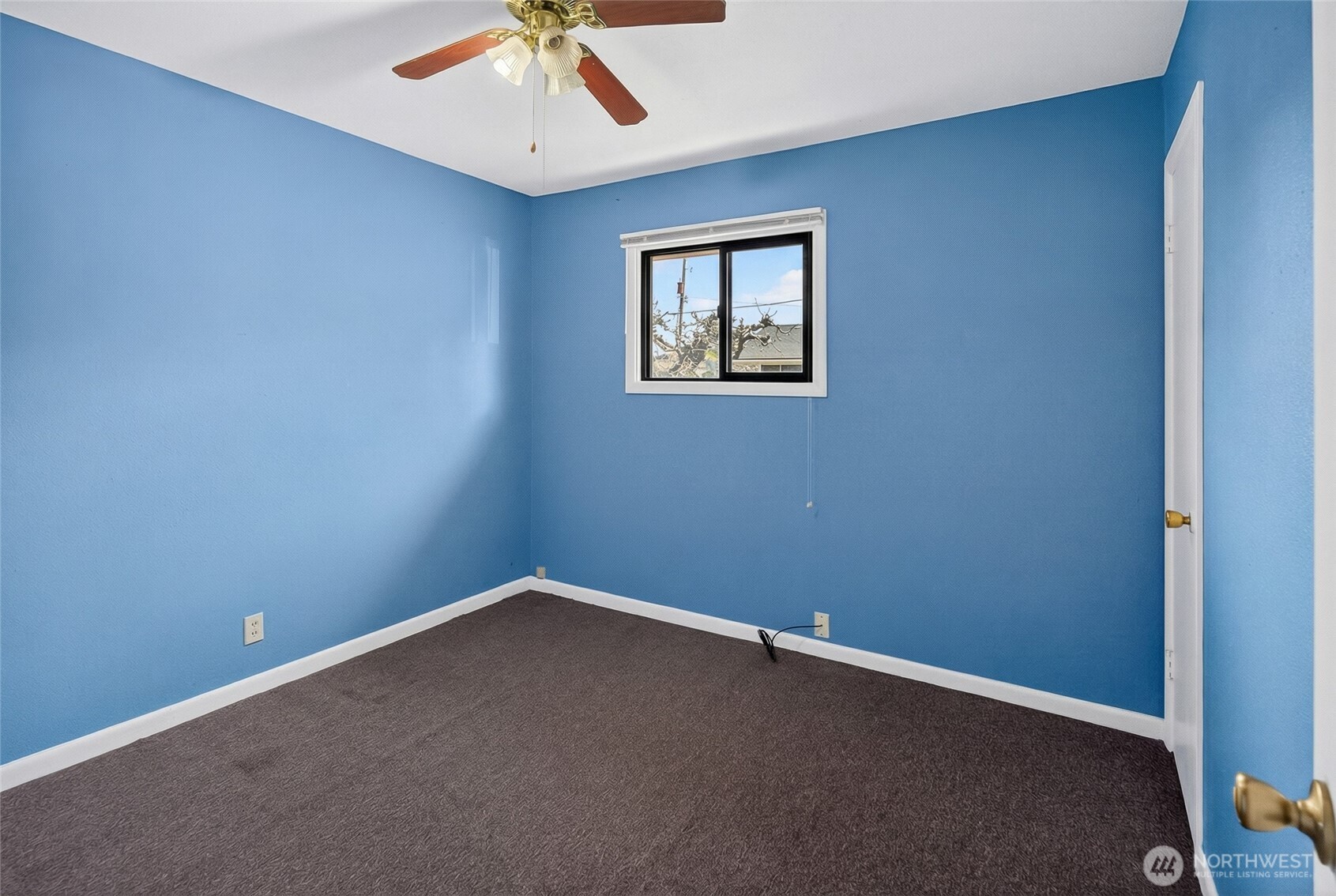 417 Se H Street Property Photo 15