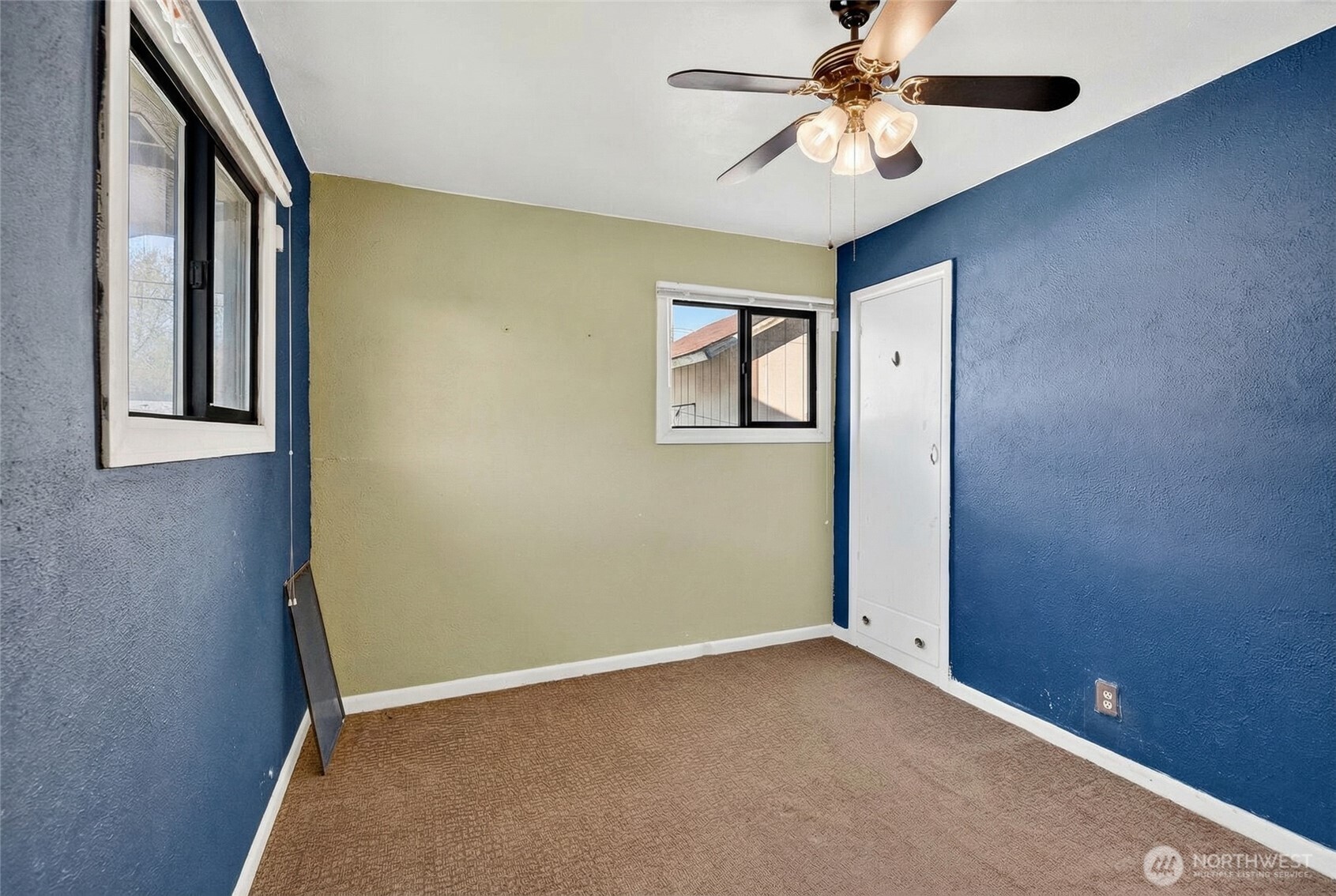 417 Se H Street Property Photo 19