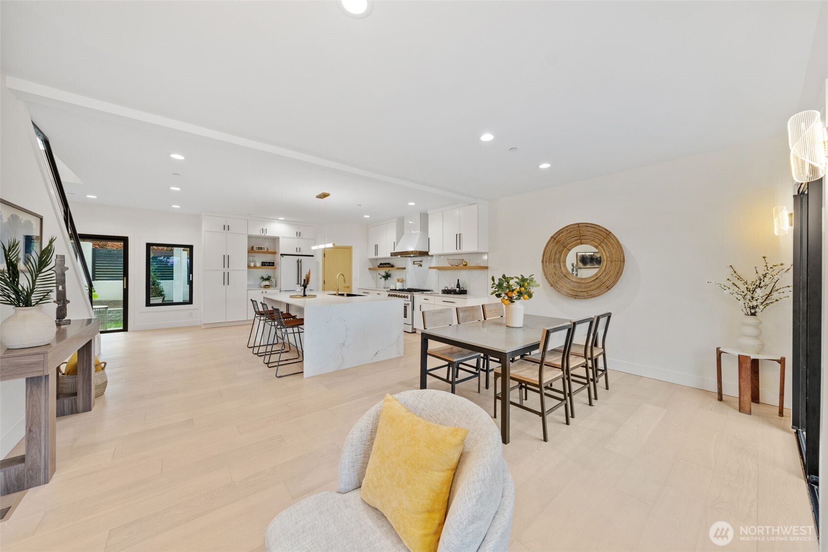 15908 12th Place Property Photo 9