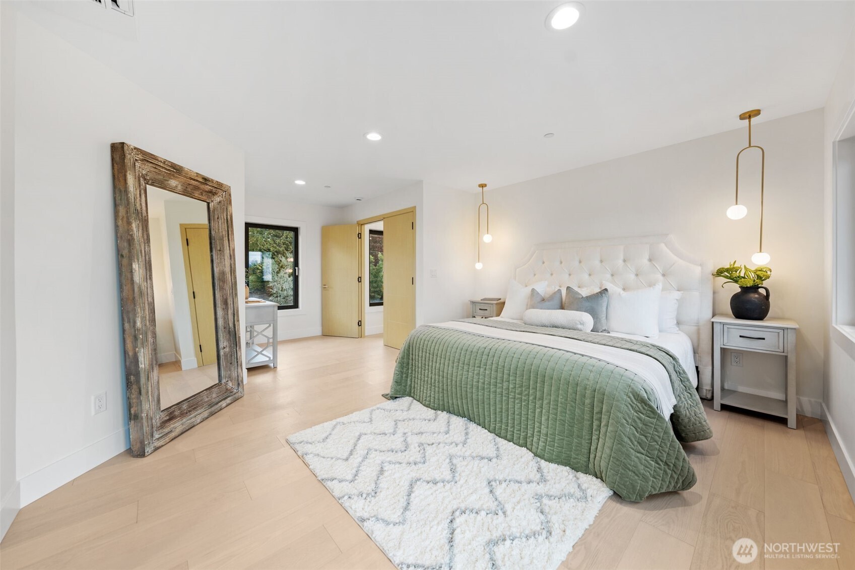 15908 12th Place Property Photo 20