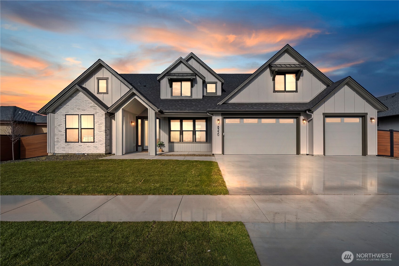 14827 210th Place 1488 Property Photo 1