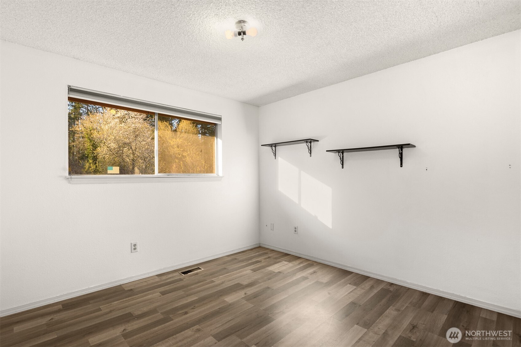 3915 38th Avenue Property Photo 19