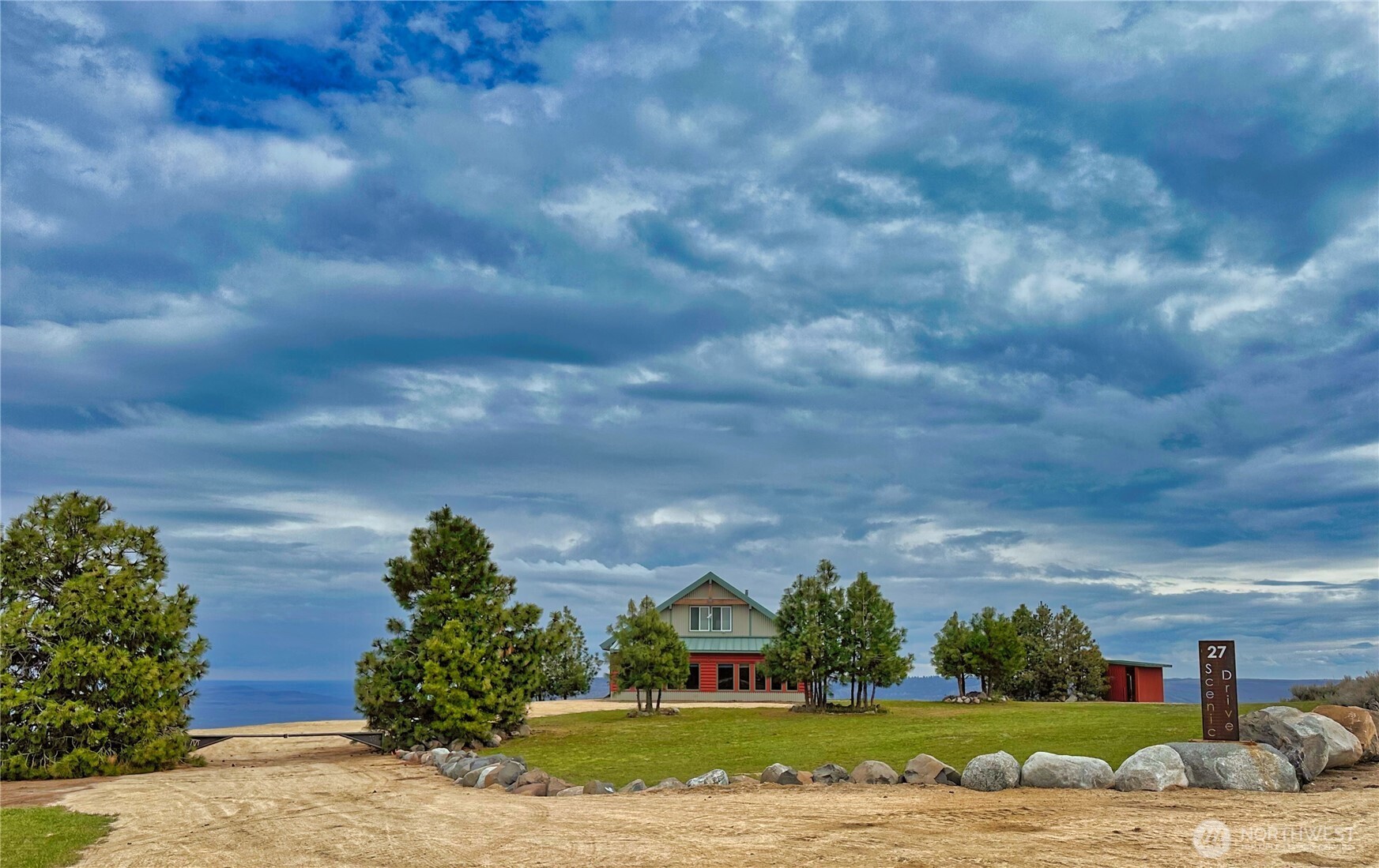 27 Scenic Drive Property Photo 1