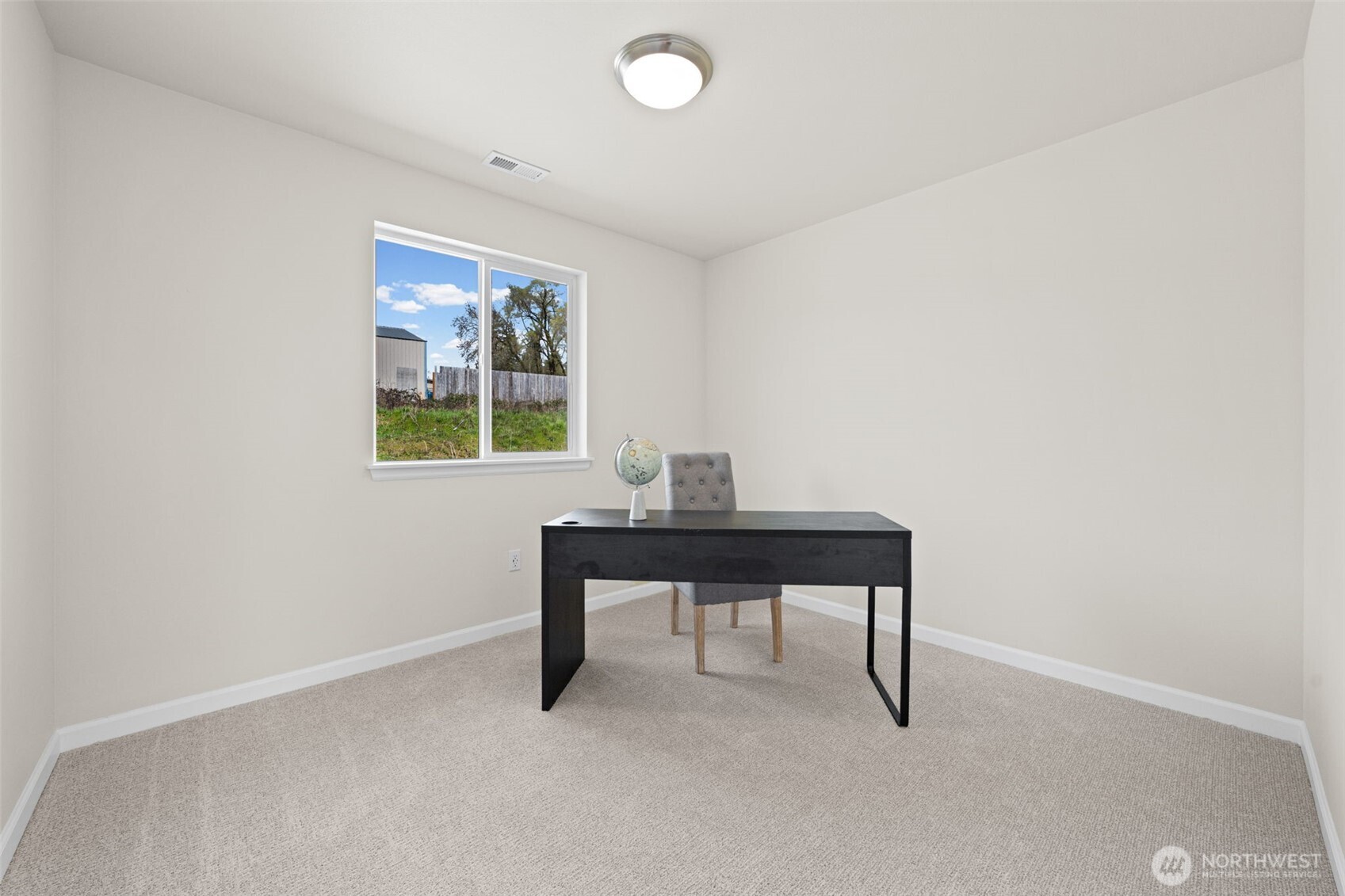 414 Comet Street Property Photo 22