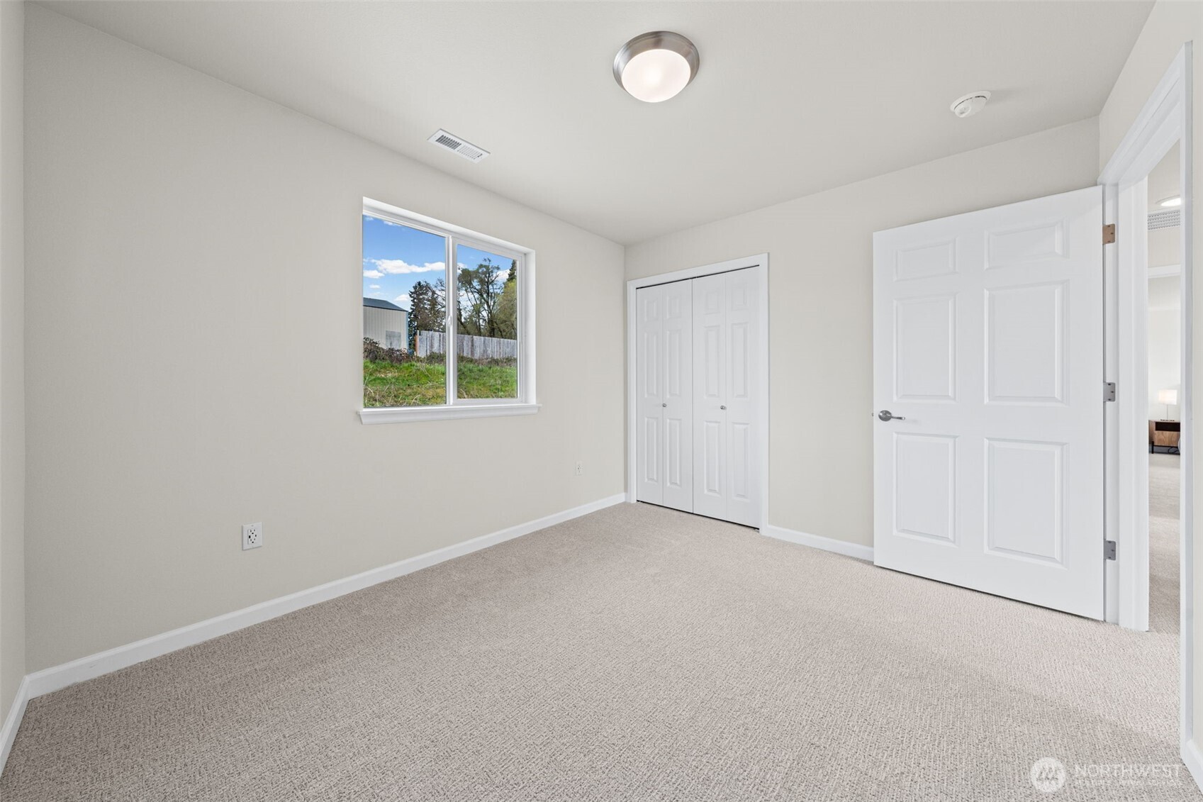 414 Comet Street Property Photo 23