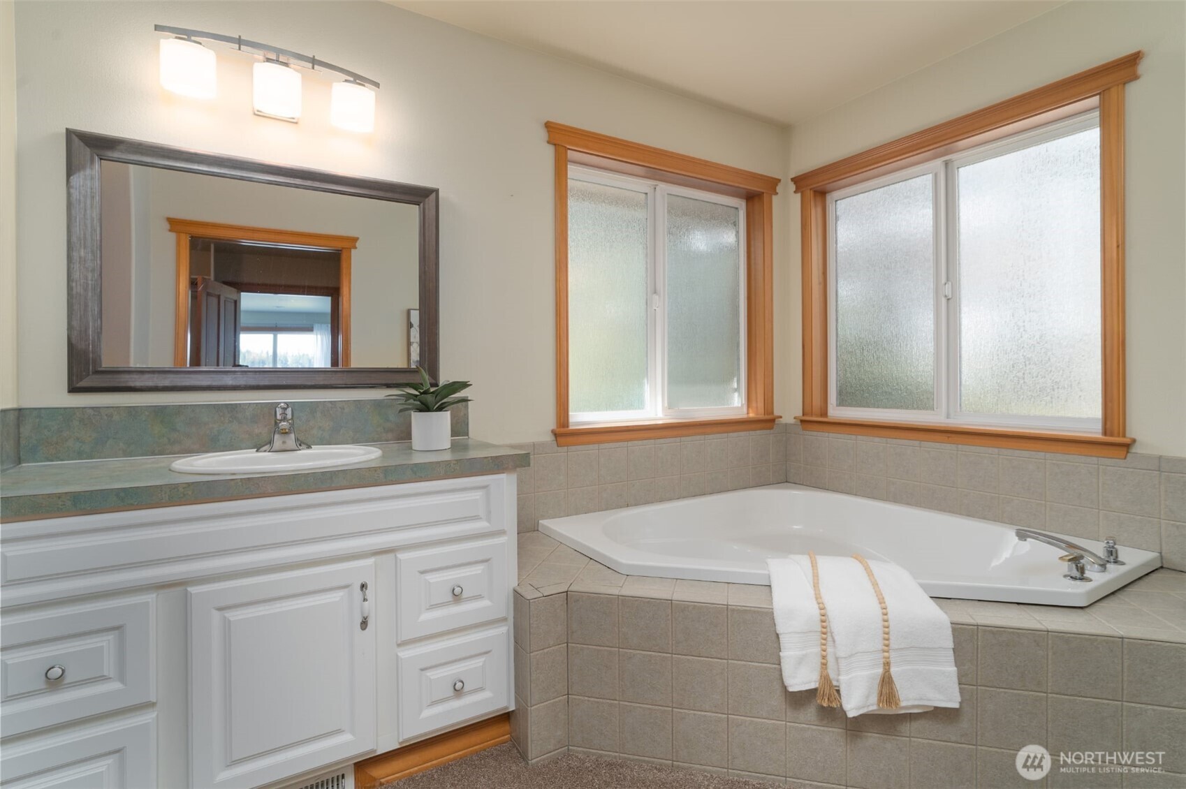3534 Gravelly Beach Loop Property Photo 21