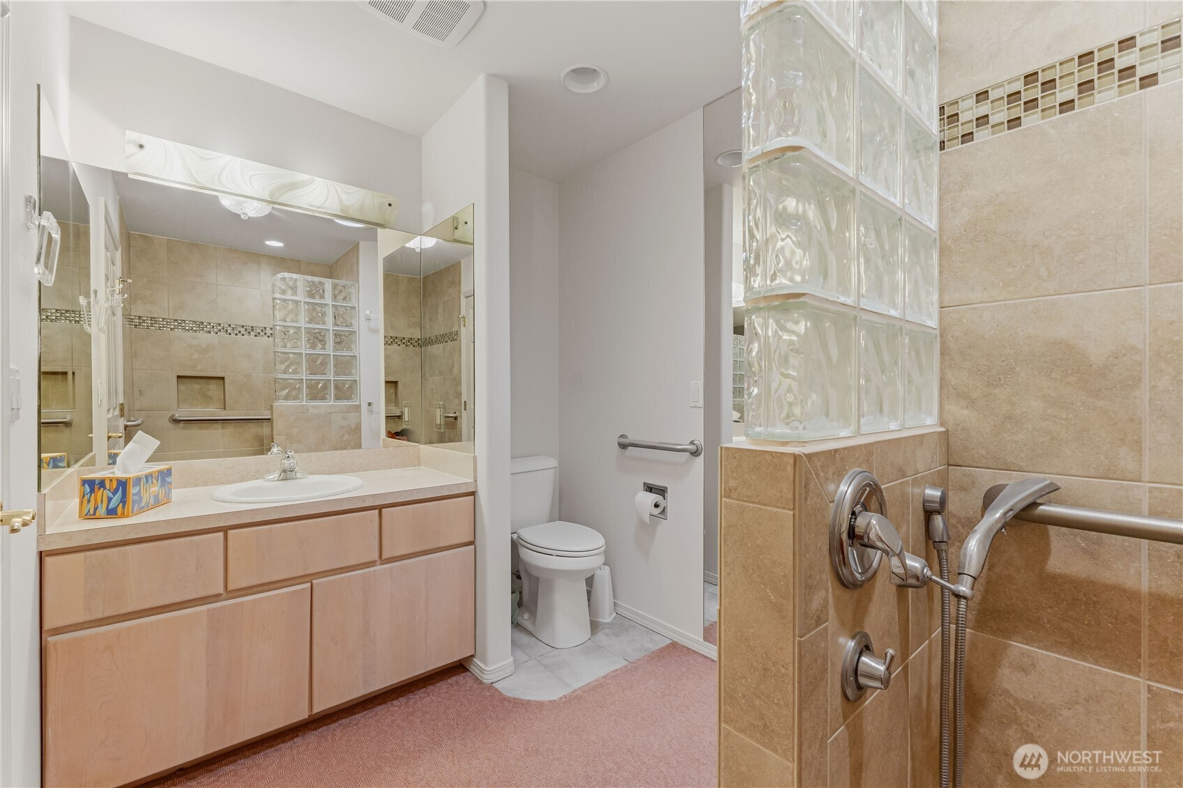 1380 Eastmont Avenue 401 Property Photo 25