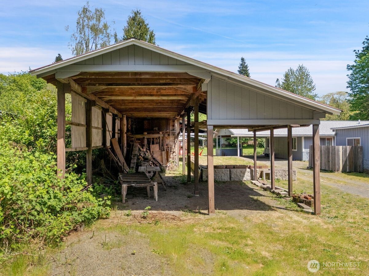 560 Mountain Trail Road Property Photo 5