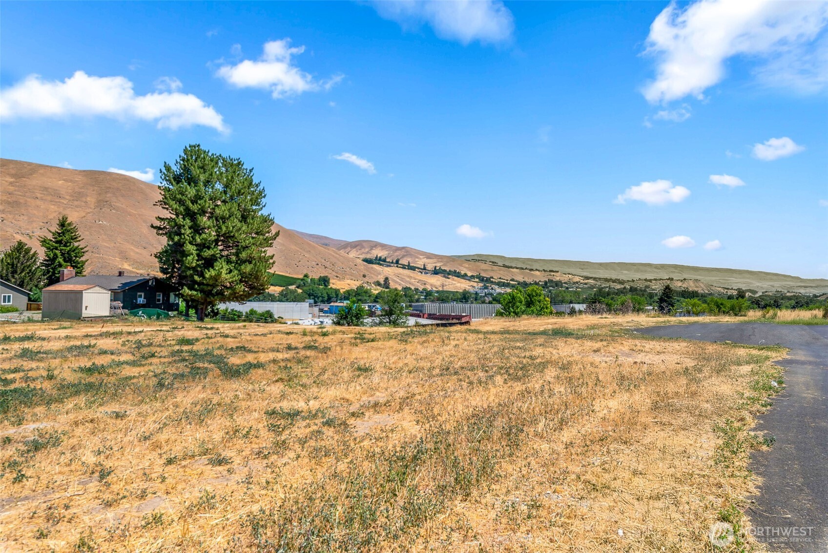 37 Penstemon Lane Property Photo 11