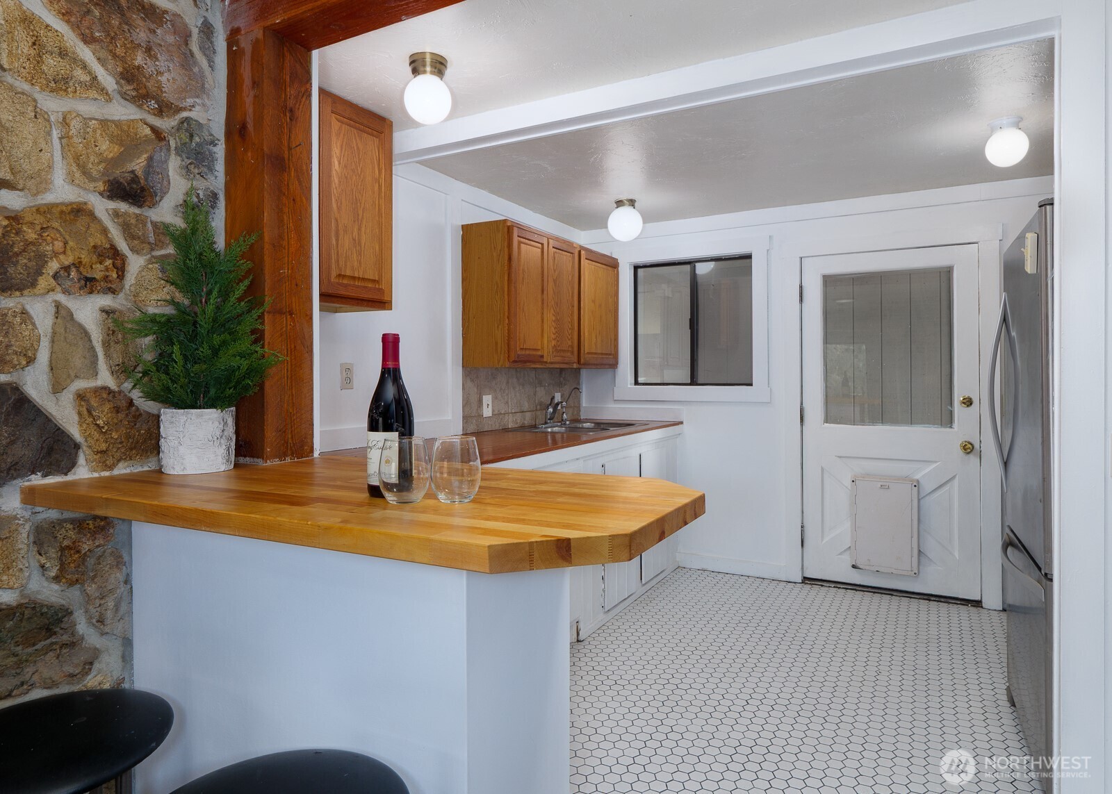 789 Marshall Road 49a Property Photo 8