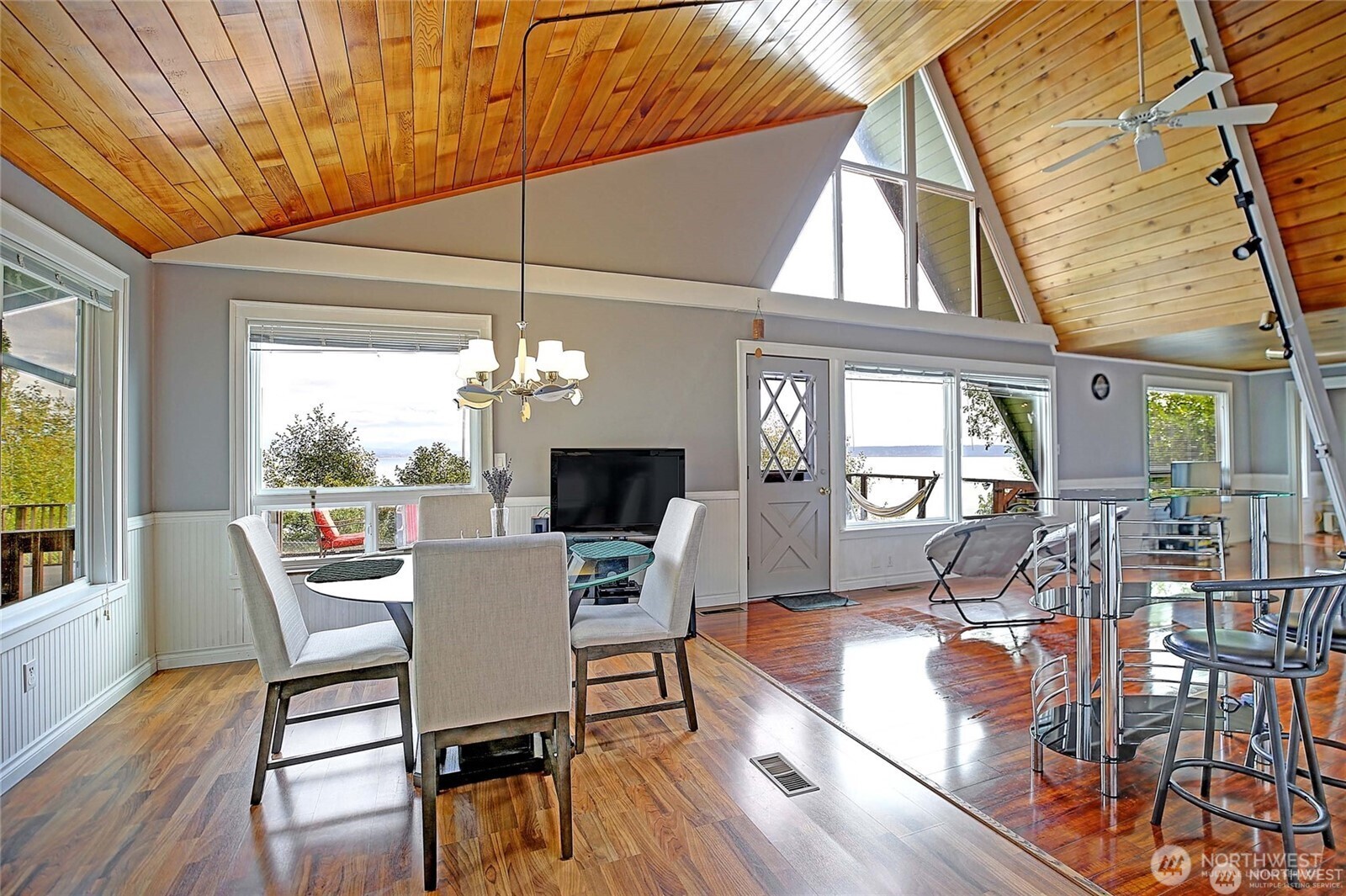 979 Cavalero Road Property Photo 3