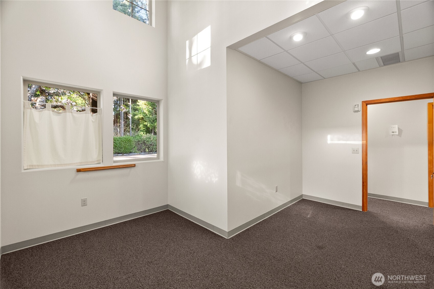 3910 3912 Martin Way Way Property Photo 25