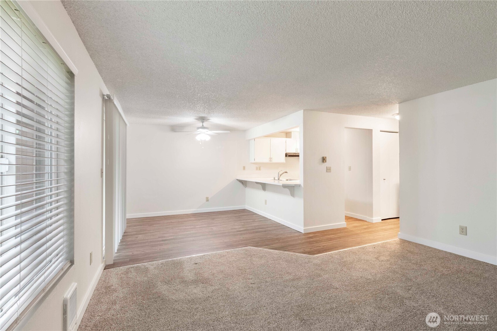 3842 D Place Property Photo 3