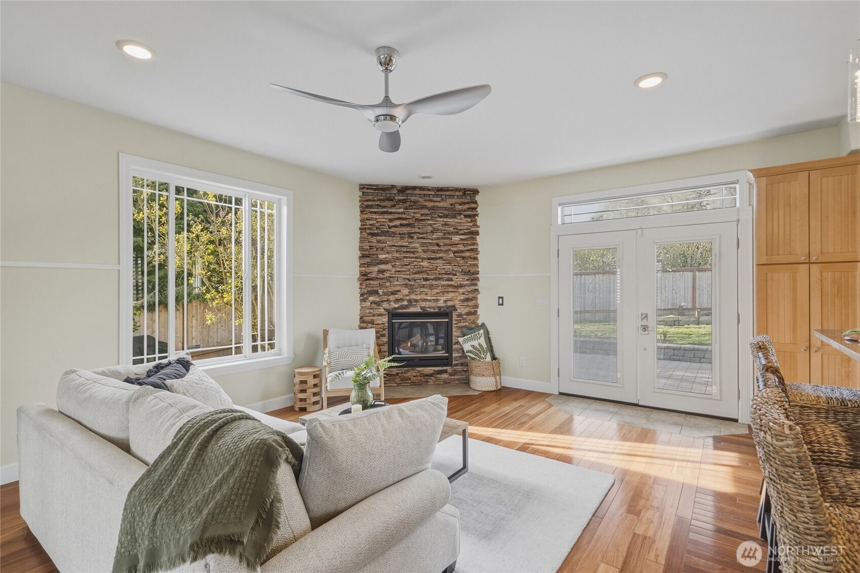 2598 Lakeridge Drive Property Photo 10