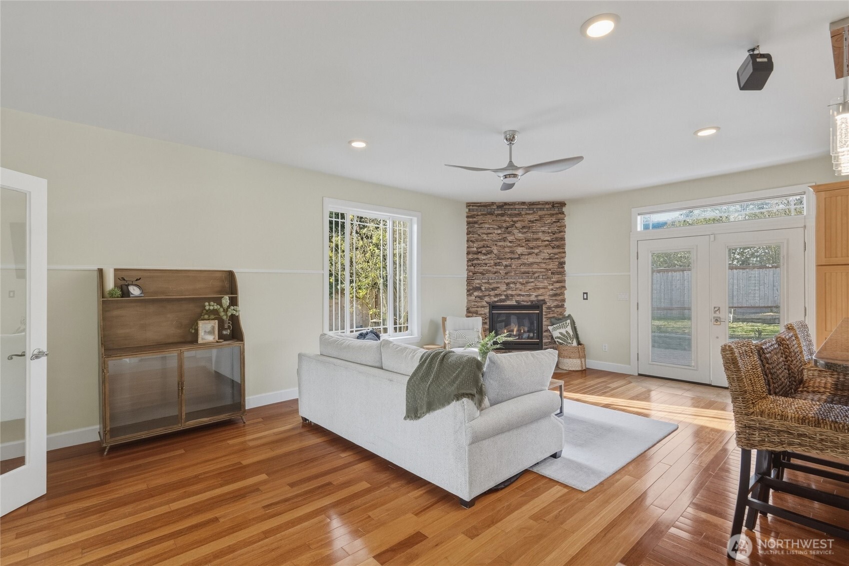 2598 Lakeridge Drive Property Photo 11