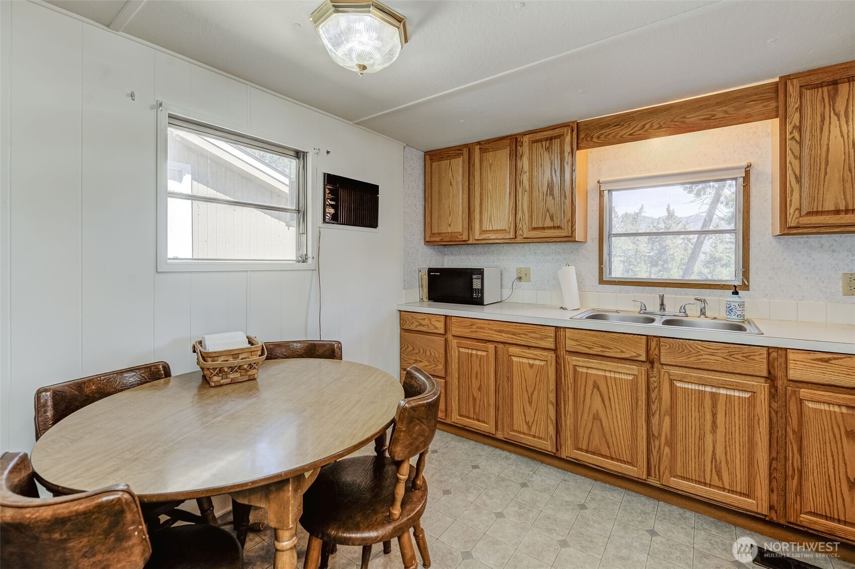 12220 S Lakeshore Road 77 Property Photo 5