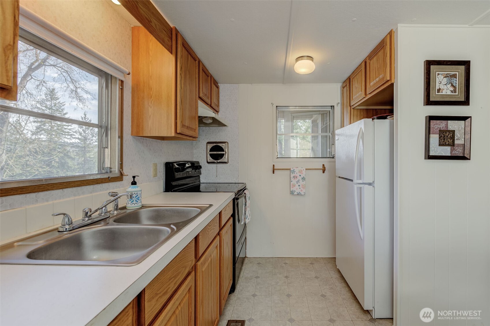 12220 S Lakeshore Road 77 Property Photo 7