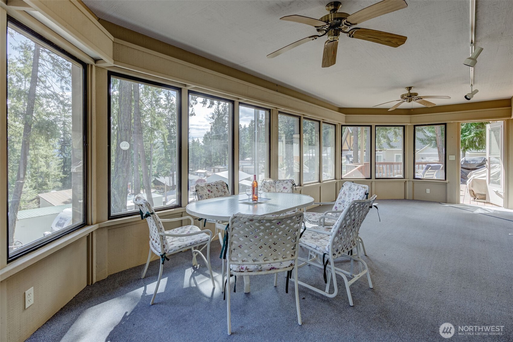 12220 S Lakeshore Road 77 Property Photo 14