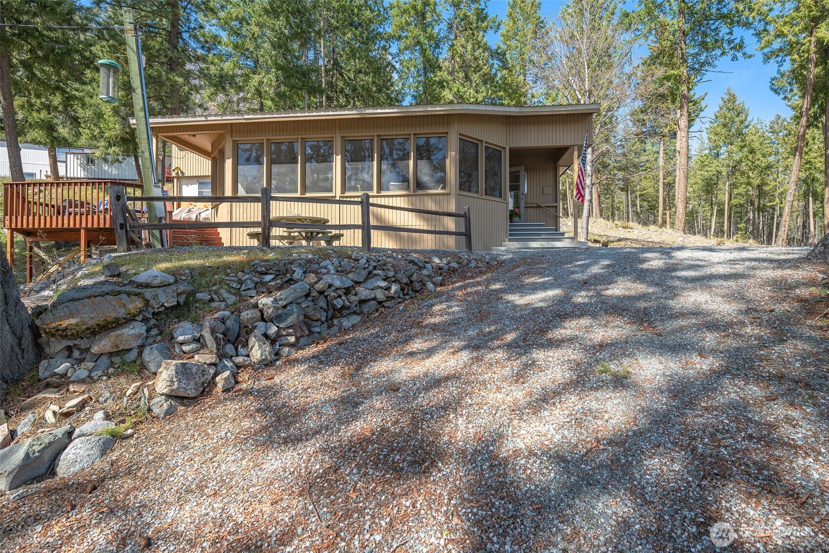12220 S Lakeshore Road 77 Property Photo 20