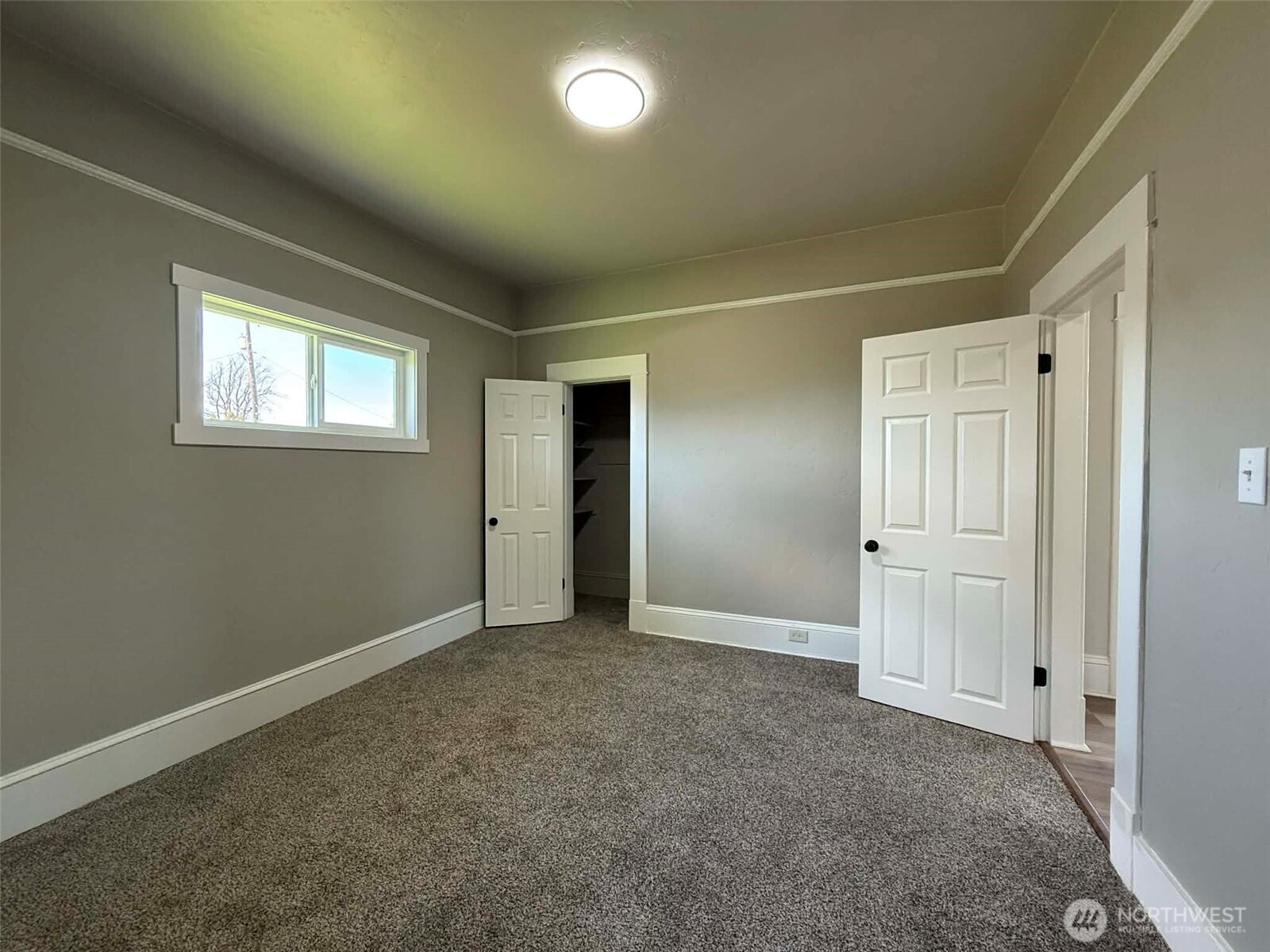 7 Second Street Property Photo 8