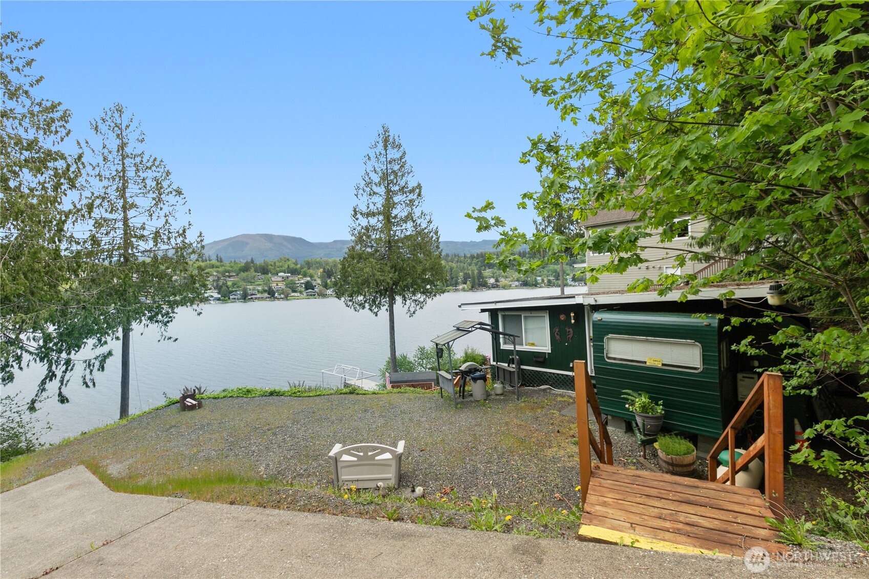 18545 W Big Lake Boulevard Property Photo 5