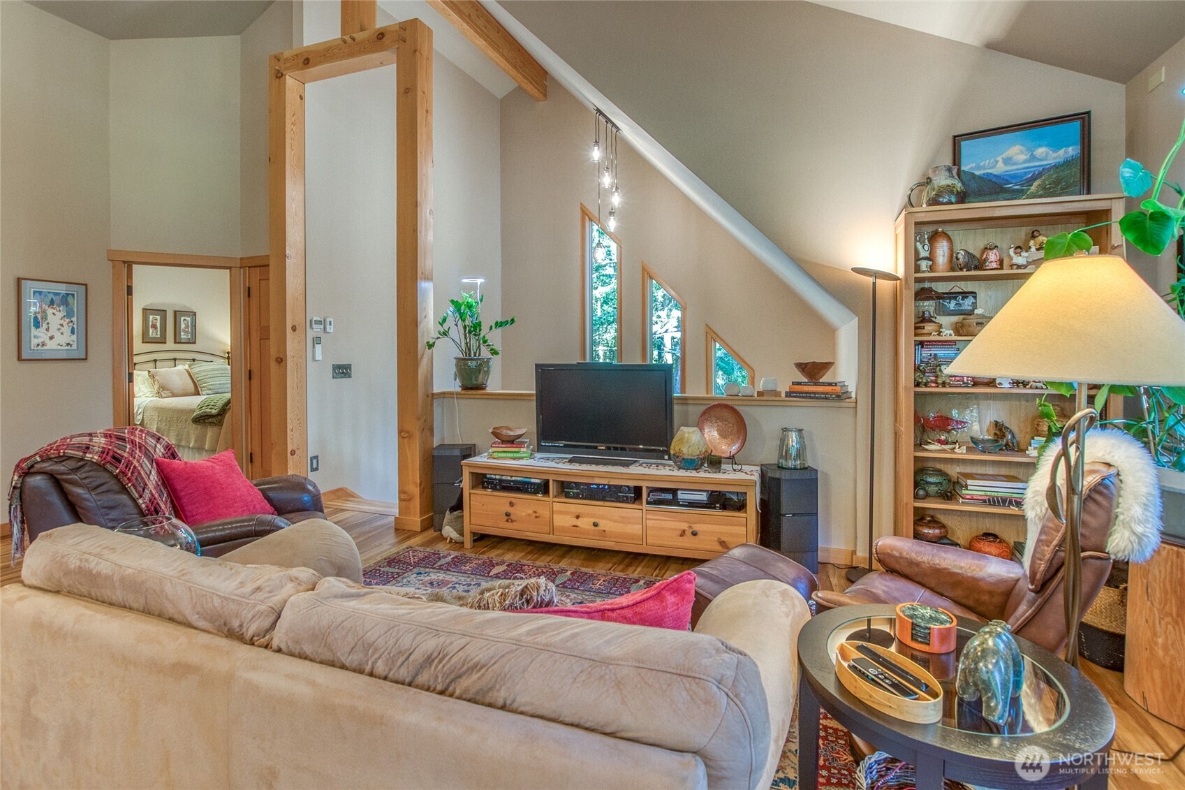 424 Logan's Run Road Property Photo 6