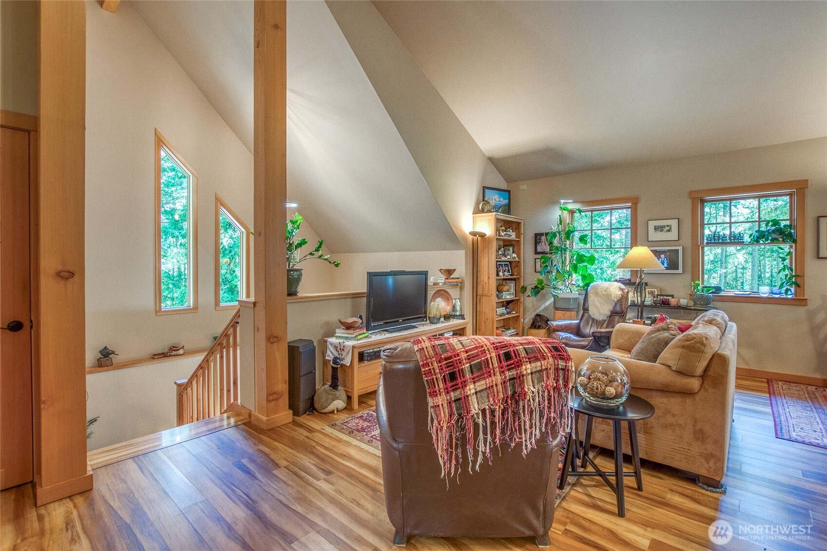 424 Logan's Run Road Property Photo 7