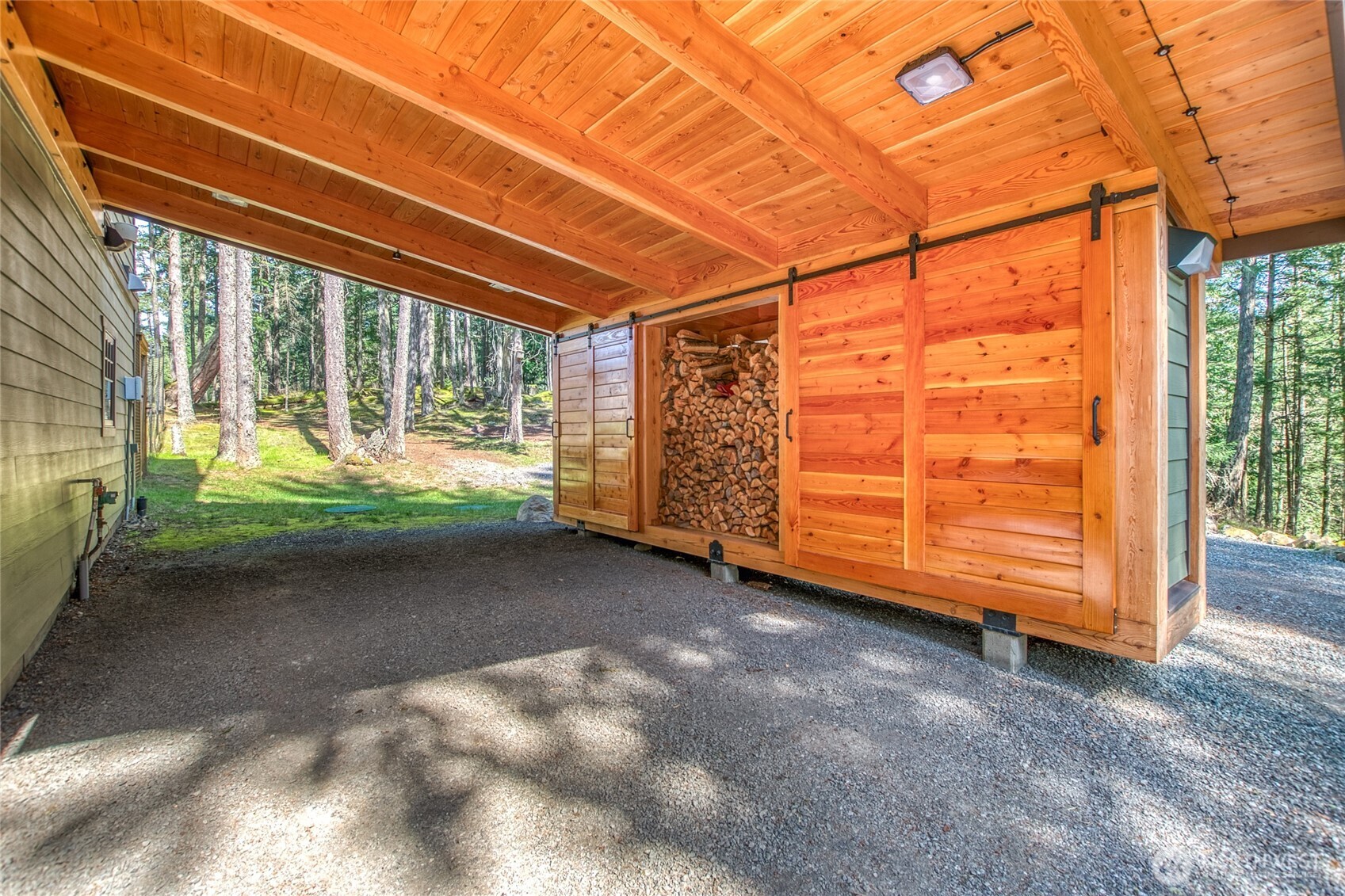 424 Logan's Run Road Property Photo 28