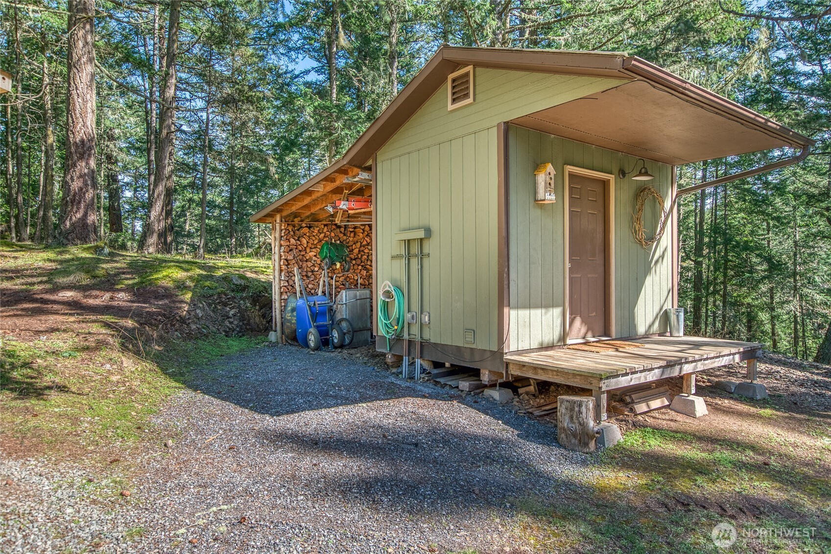 424 Logan's Run Road Property Photo 30