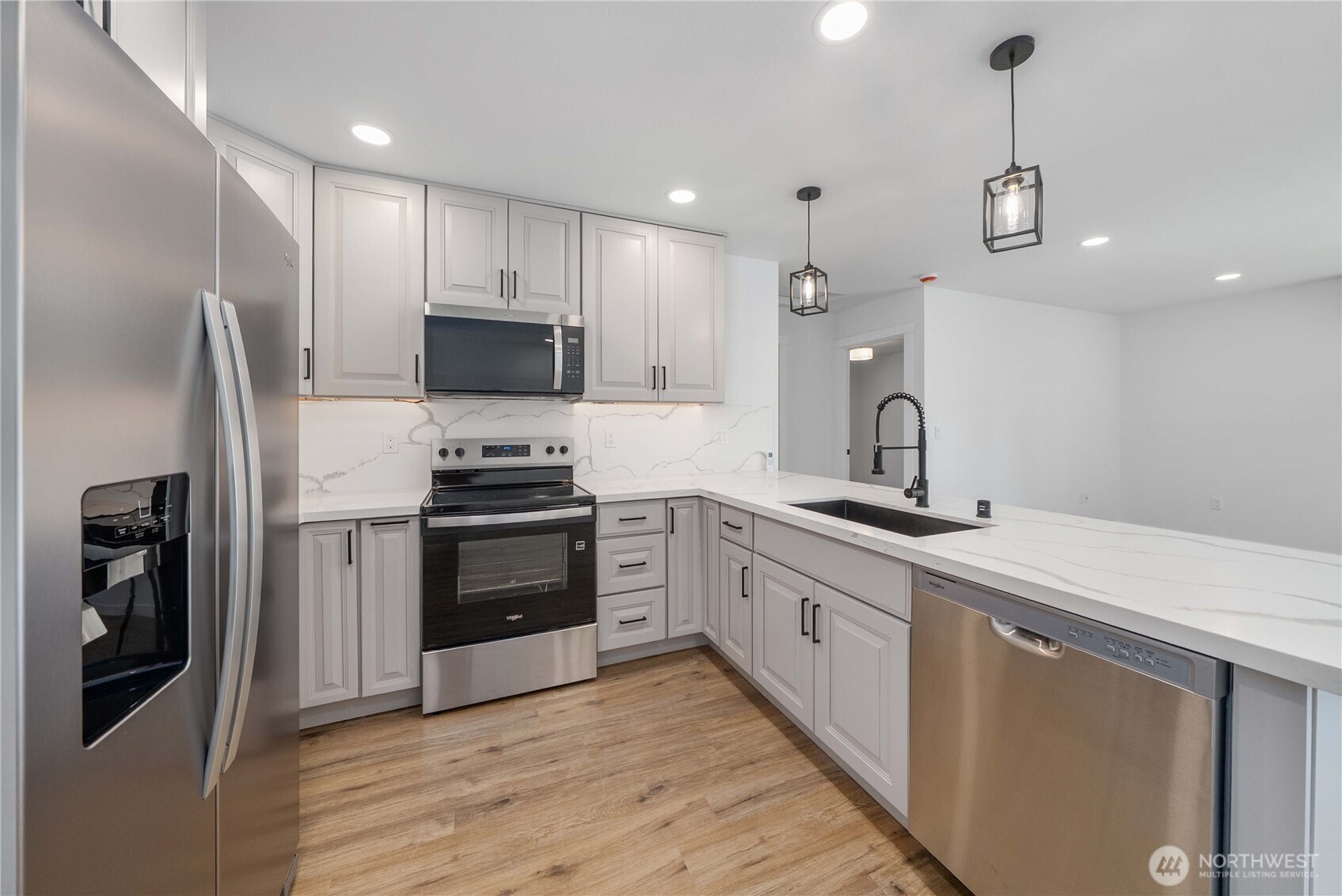 441 Chestnut Street Property Photo 6
