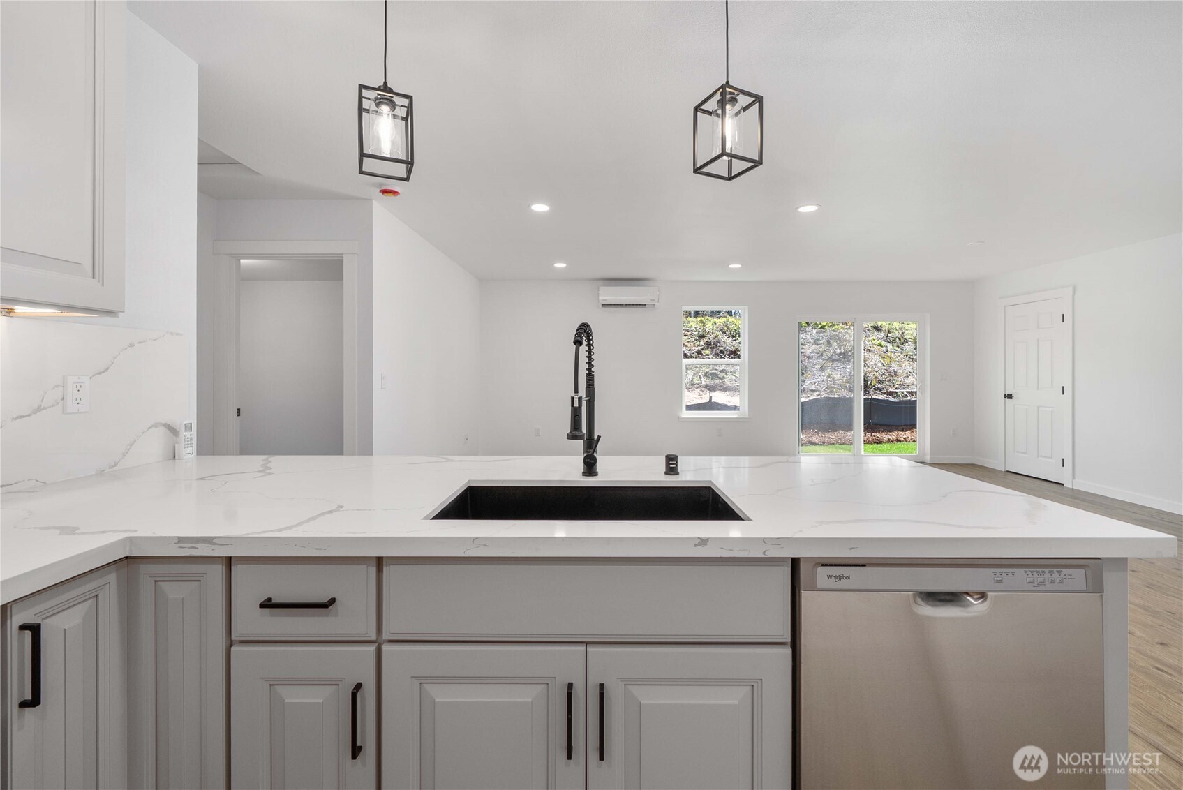 441 Chestnut Street Property Photo 7
