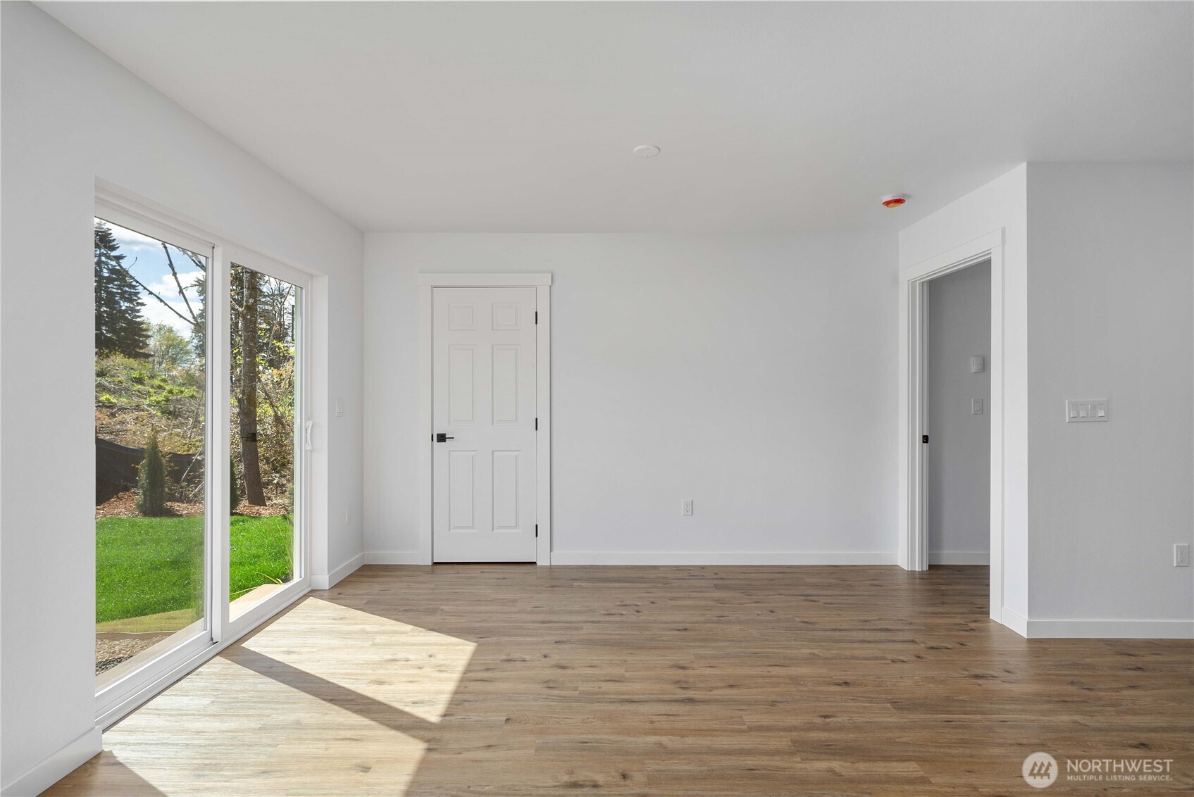 441 Chestnut Street Property Photo 16