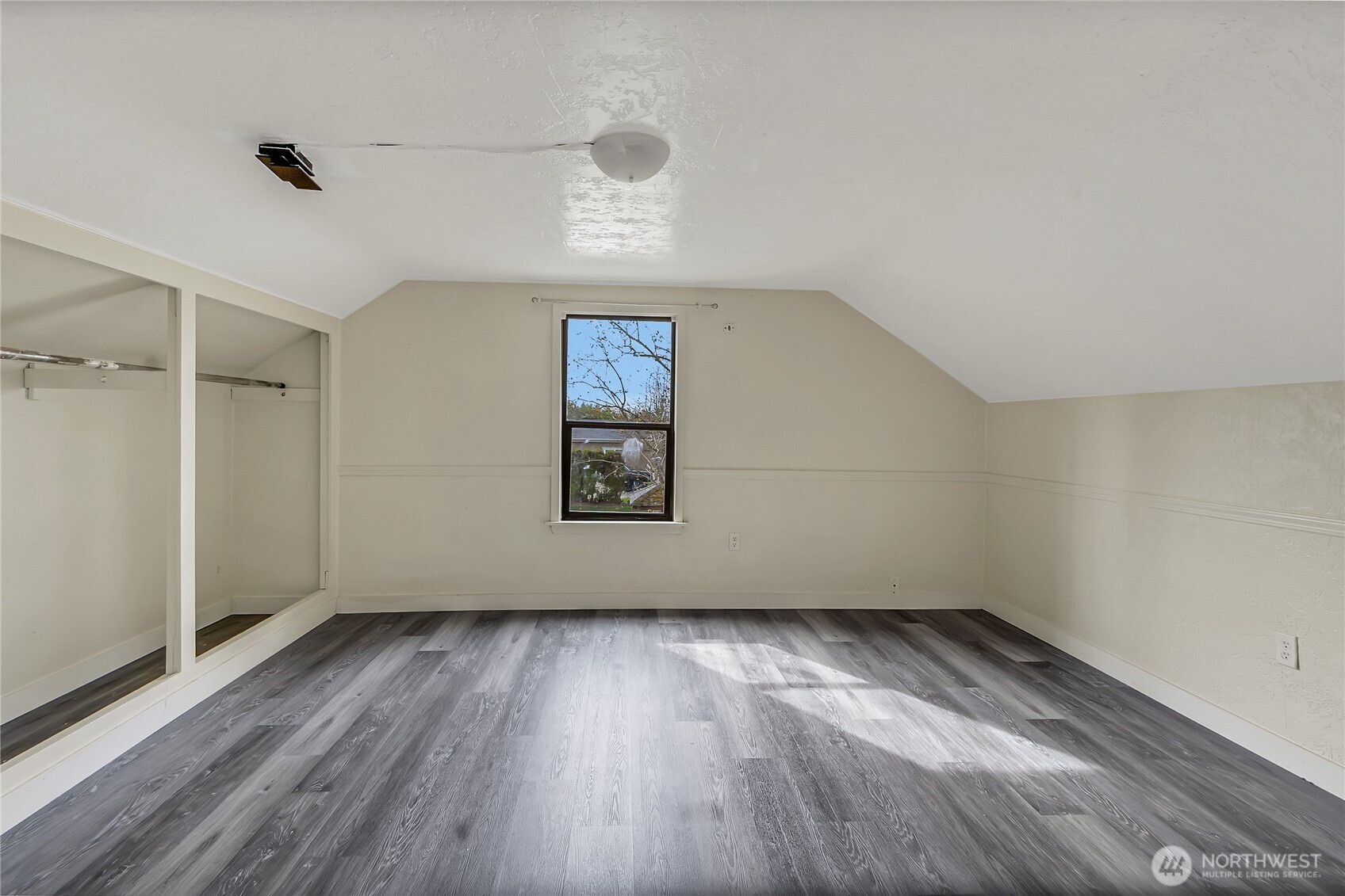 3207 83rd Street Property Photo 17