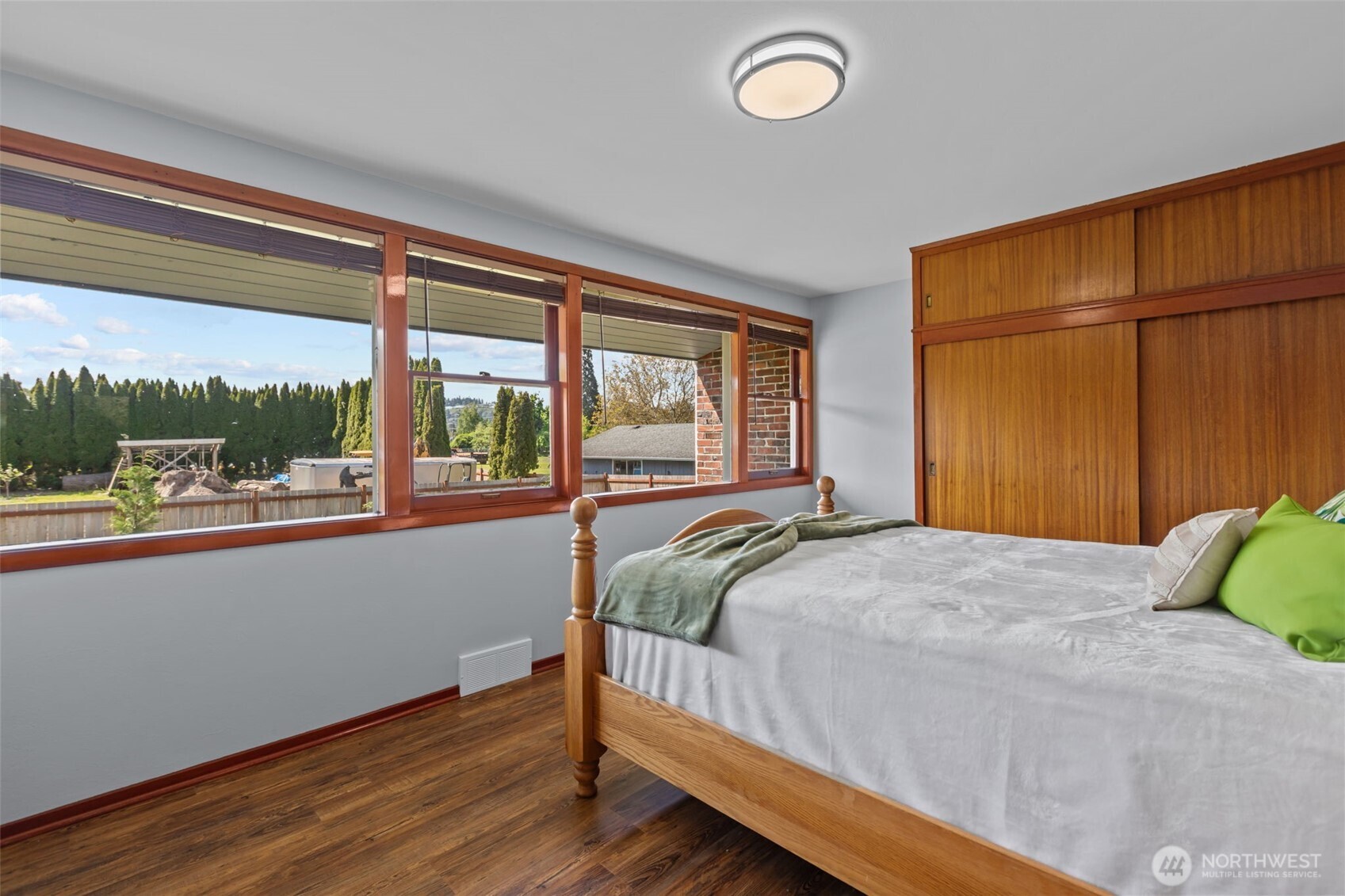 15108 74th Street Property Photo 13