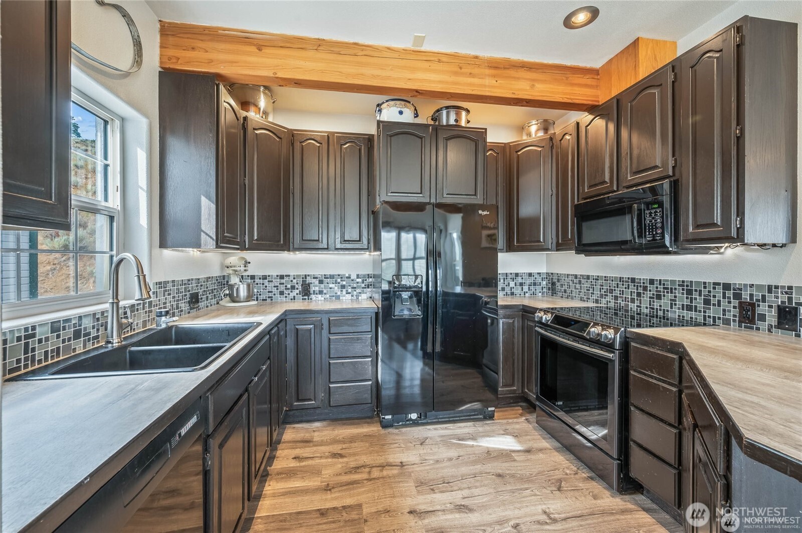9505 Plateau Road Property Photo 17
