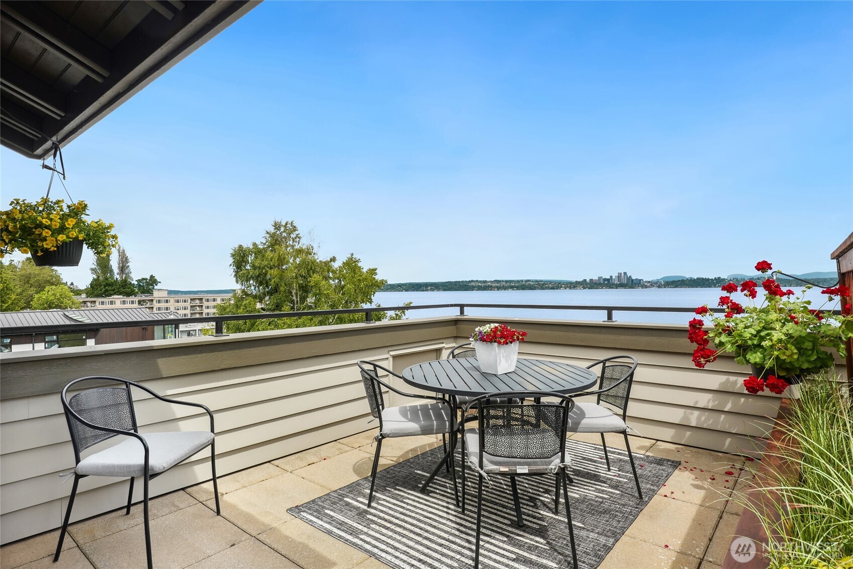 506 Lakeside Avenue W1 Property Photo 4
