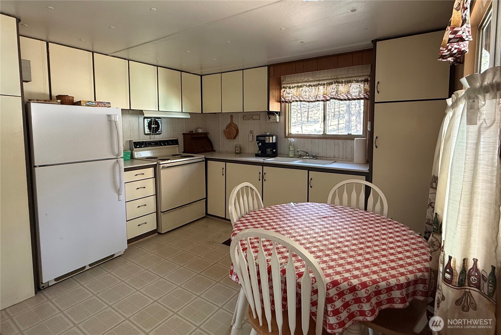 87 Larkspur Drive Property Photo 15