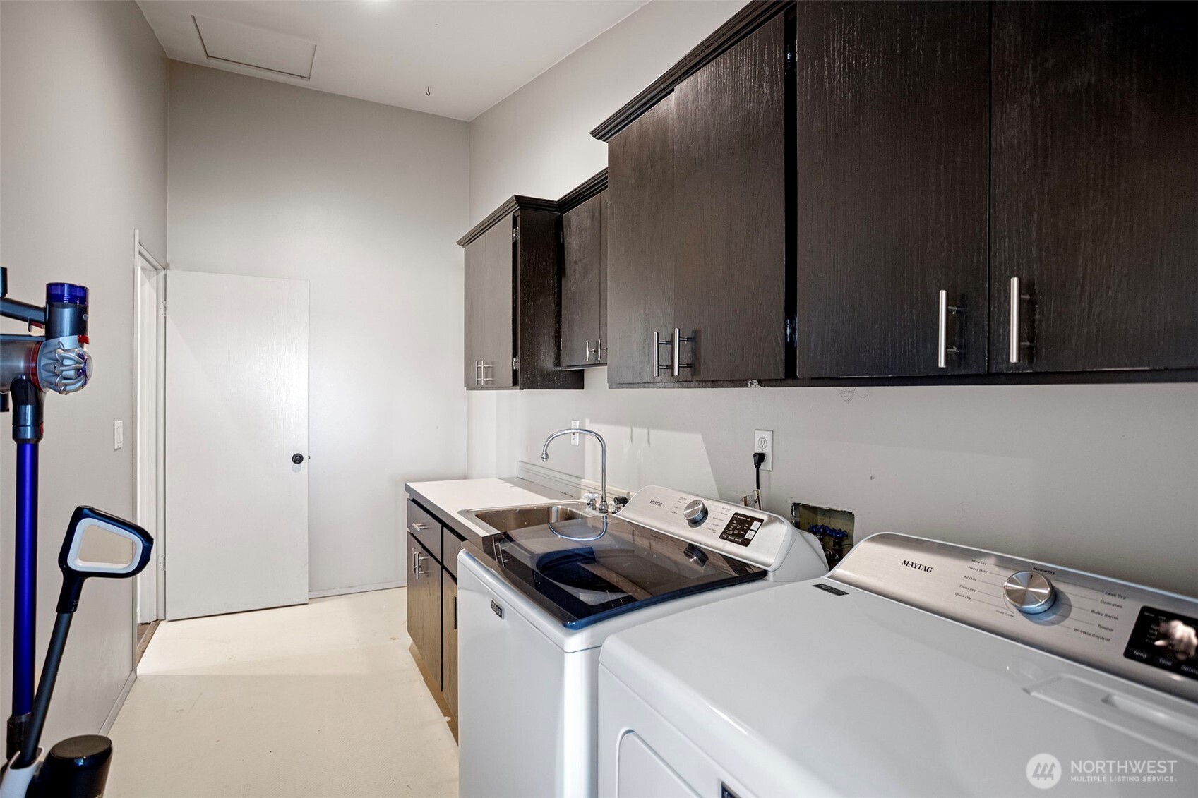 9405 Thomle Road Property Photo 16