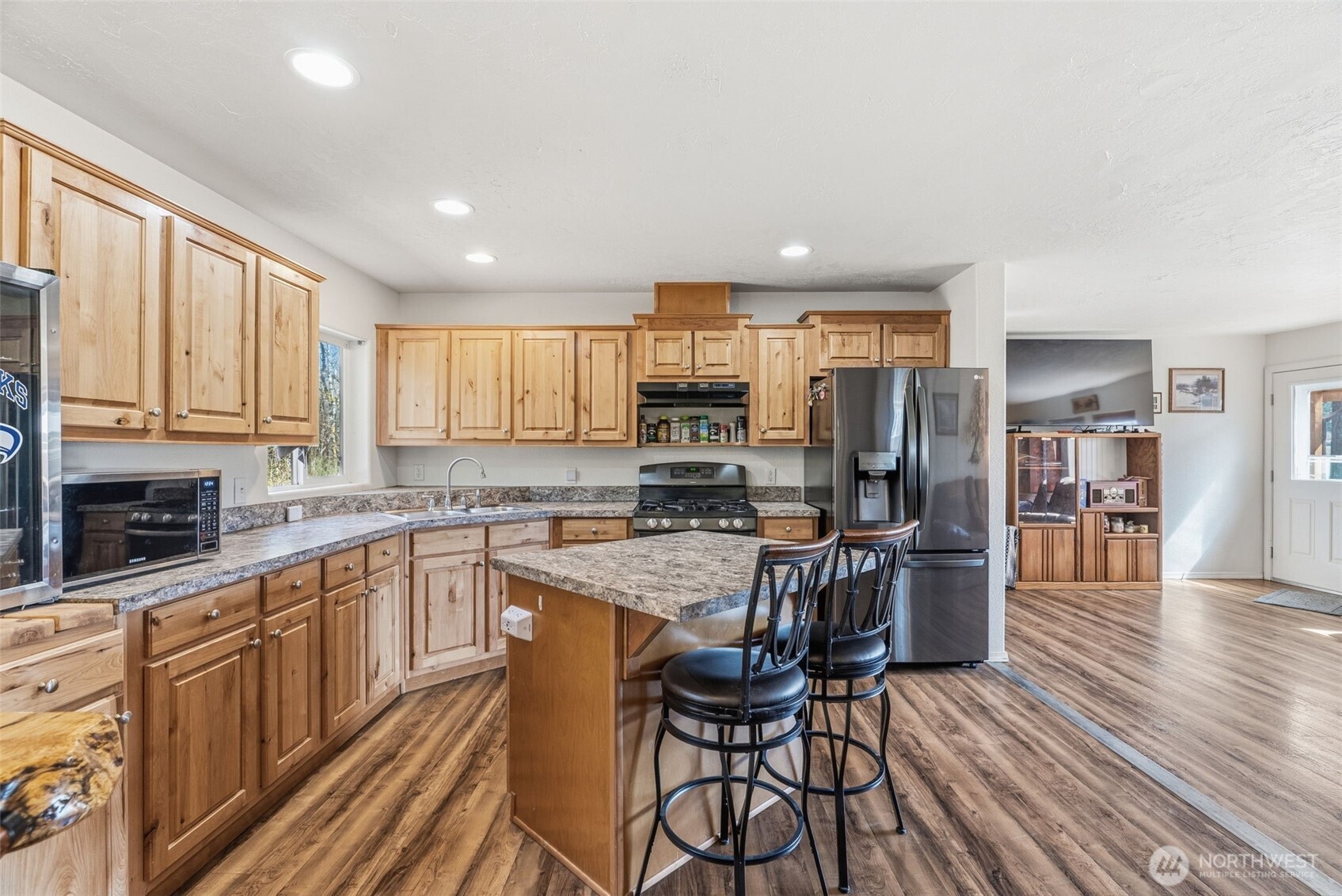 337 Jorgensen Road Property Photo 10