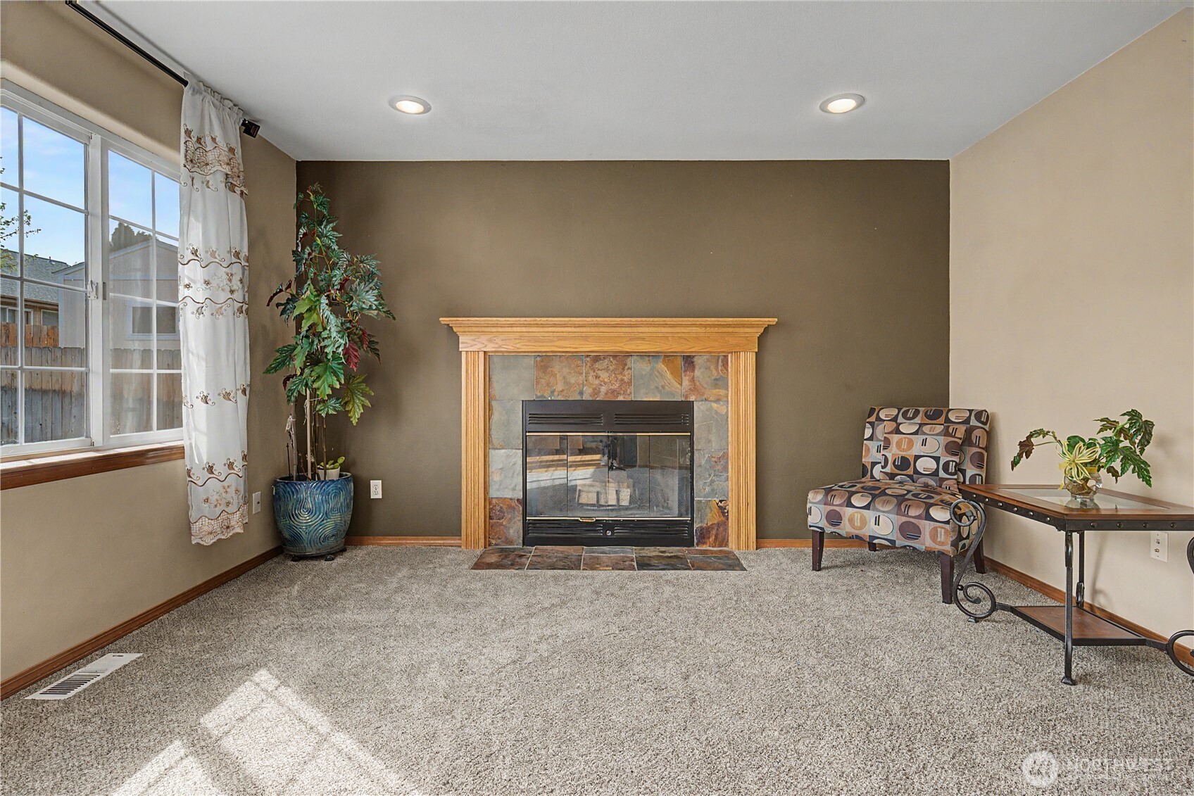 1929 Hideaway Place Property Photo 5